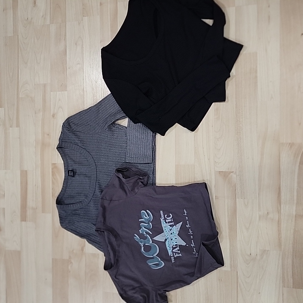 Lot of 3 Crop Shirts Like New!